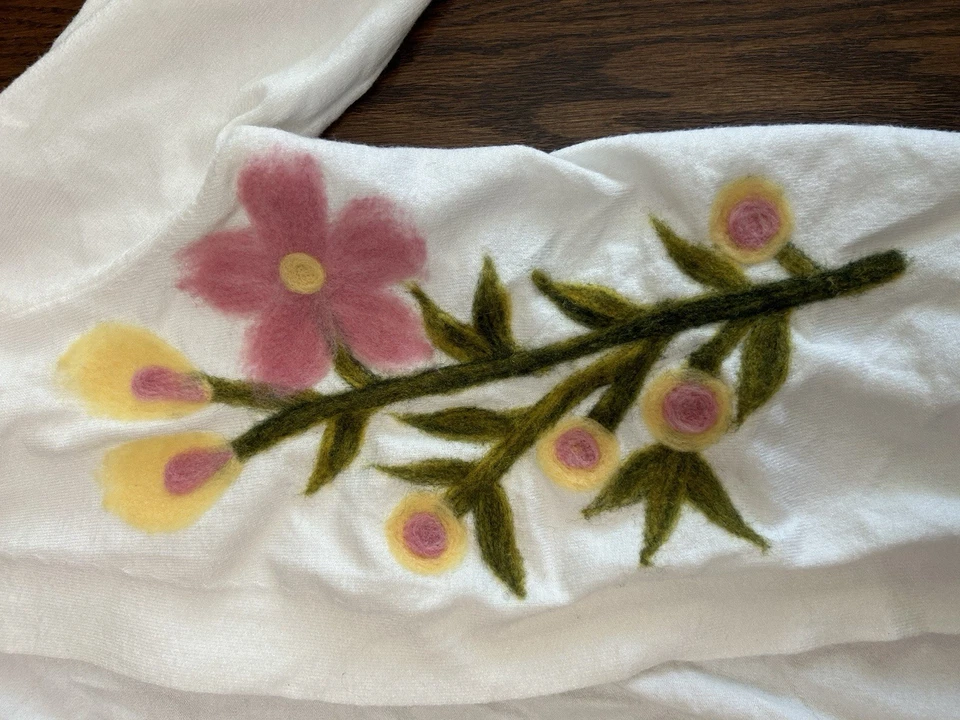 Cárdigan Aaeda Costuras Florales Talla S Amarillo Rosa Abuela Hada Foto 3 de 4