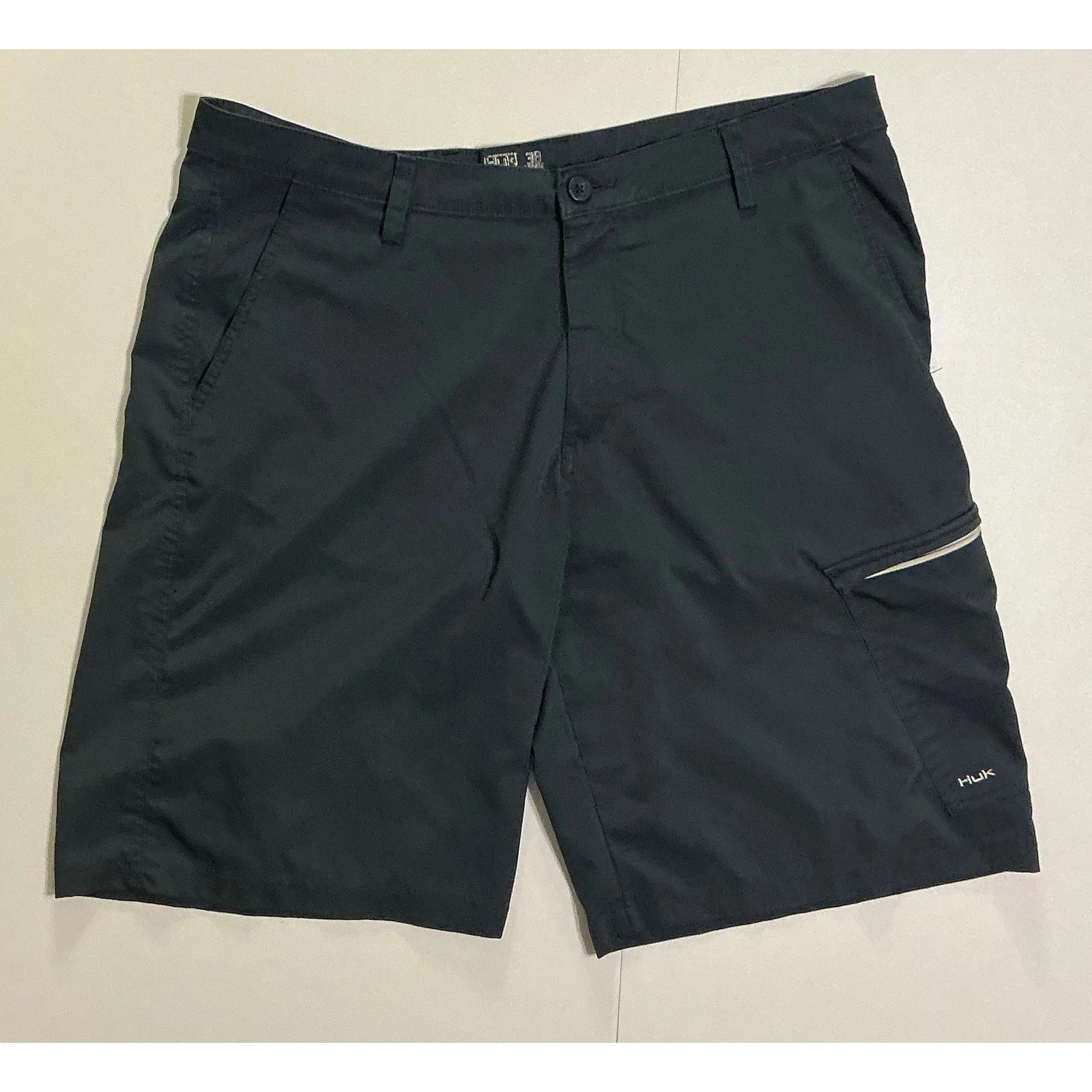 Huk Performance Baggy Fishing Shorts Mens 38 Gray Black Cargo Stretch Quick Dry