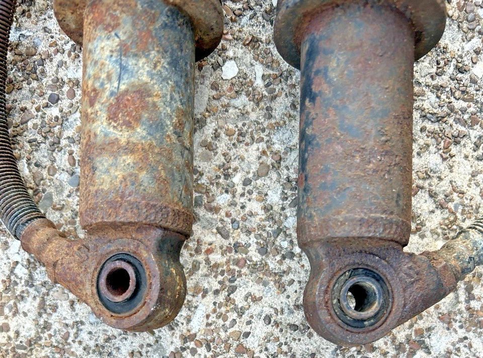 Par de amortiguadores traseros vintage Suzuki RM125 RM 125 KYB 62100-41313 Foto 4 de 4