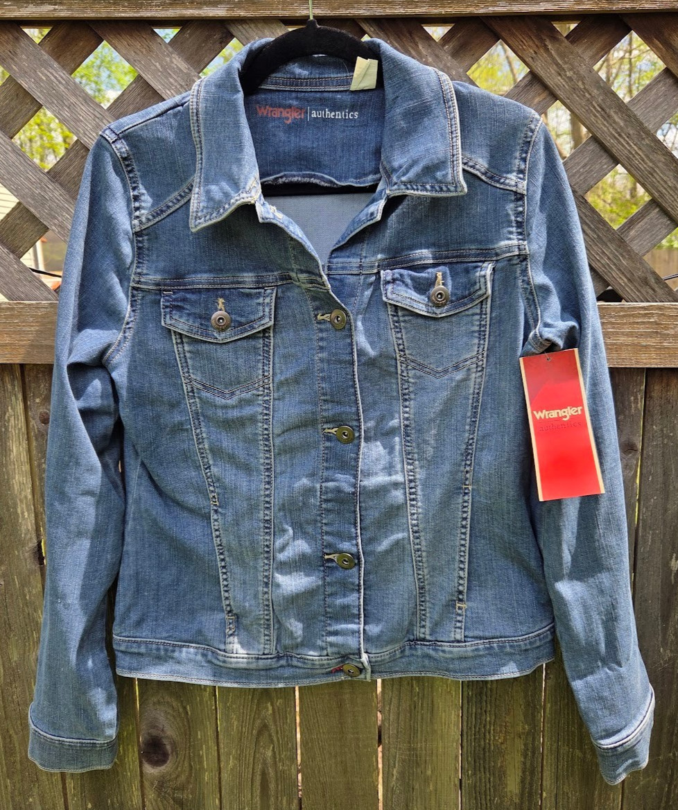 Wrangler Authentics Women's Jean Jacket M Denim Button Up Me
