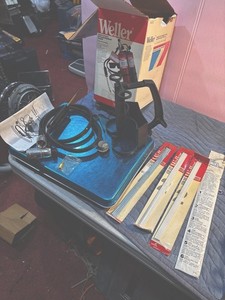 Weller USA Oxygen/  Propane Welding Torch Kit Gas Cylinder Rack & Welding Rods