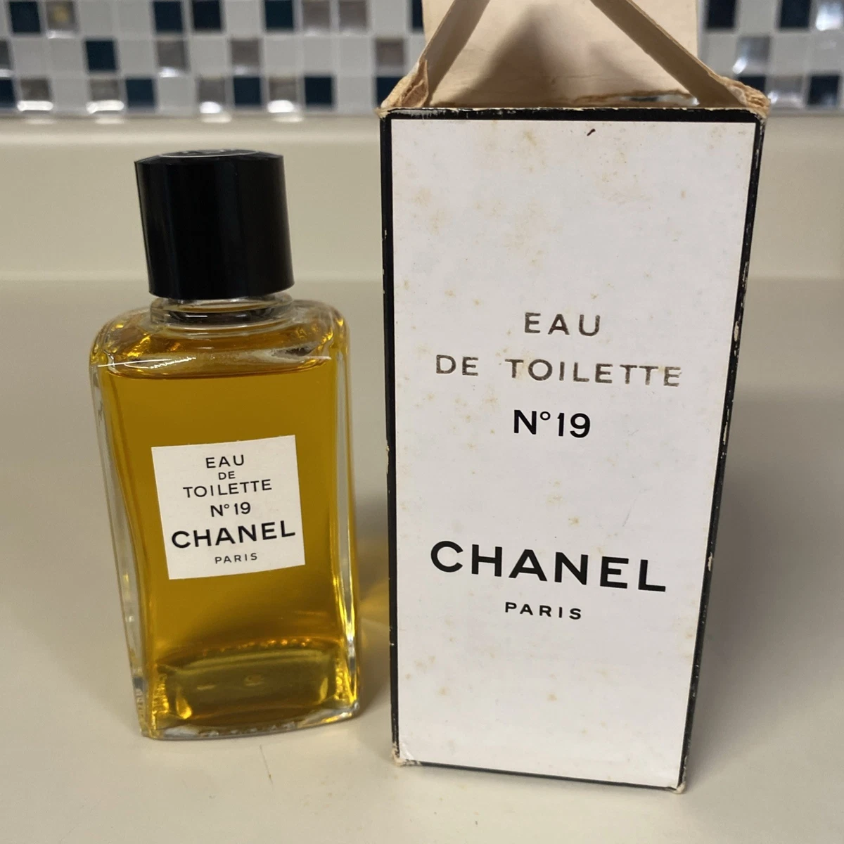 Fluid Chanel No 19 Eau de Toilette for Women for sale | eBay