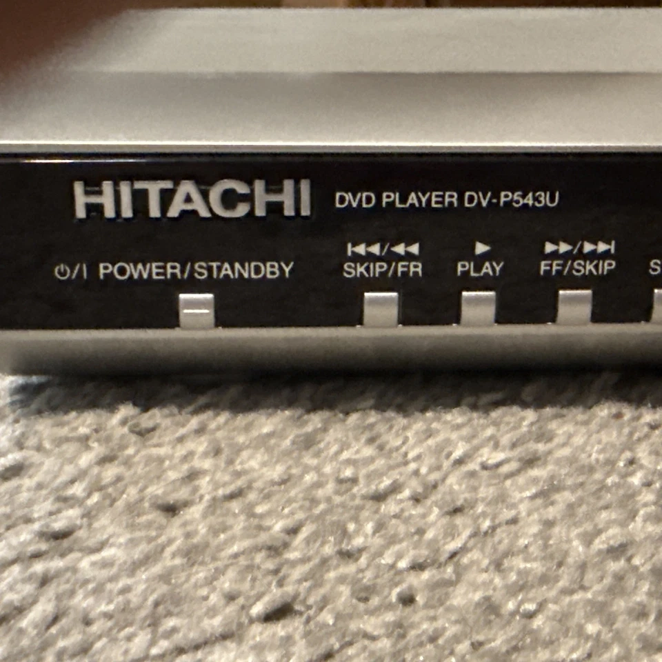 Reproductor de DVD escaneo progresivo HITACHI DV-P543U con control remoto probado Foto 2 de 4