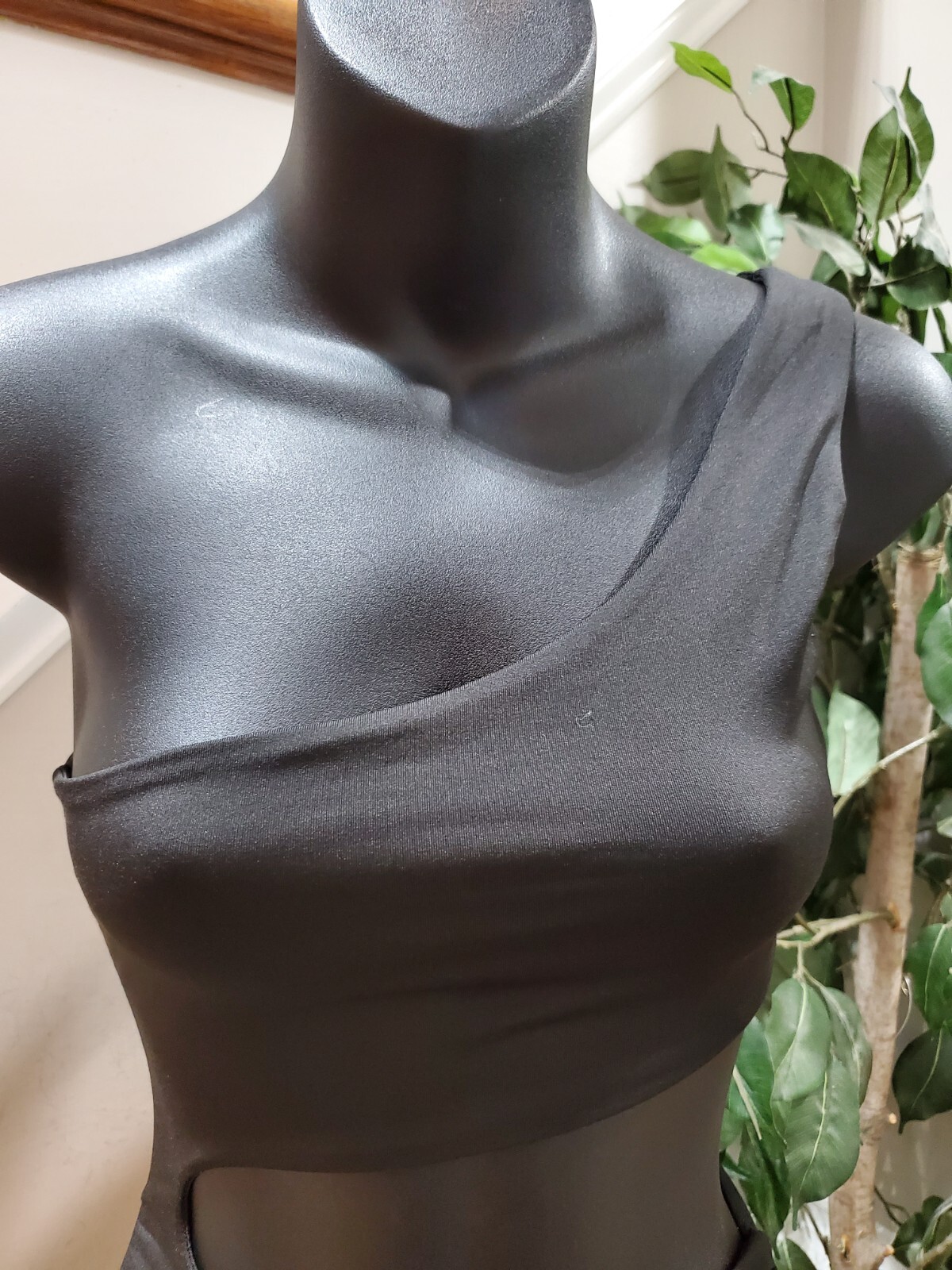 Women's Solid Black Polyester One Shoulder Off Ca… - image 5