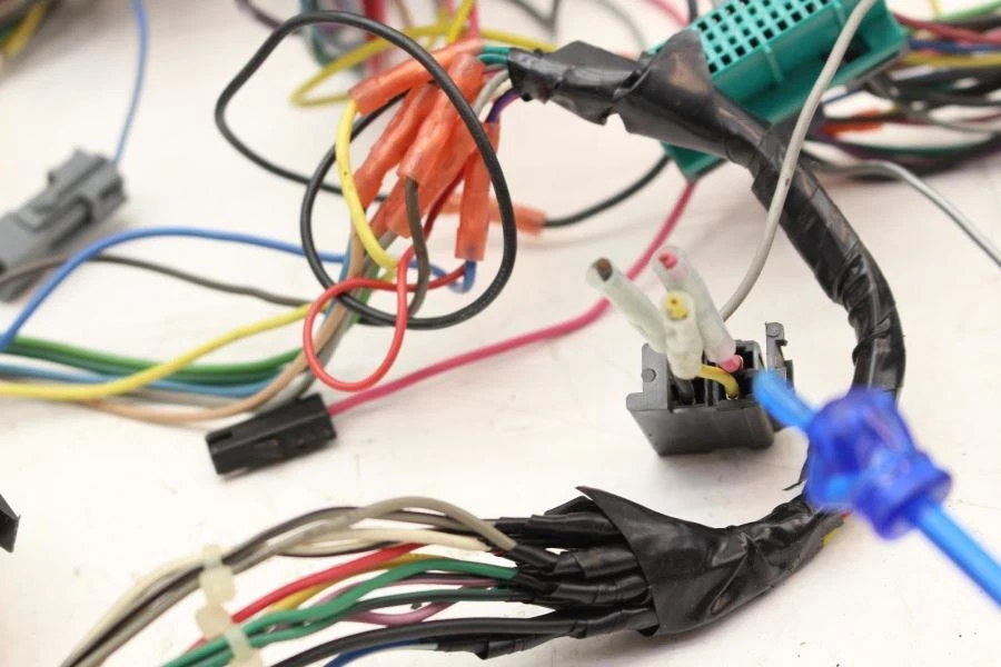 Chevrolet Corvette C4 1986 5,7 L AT tablero arnés de cables Foto 3 de 4