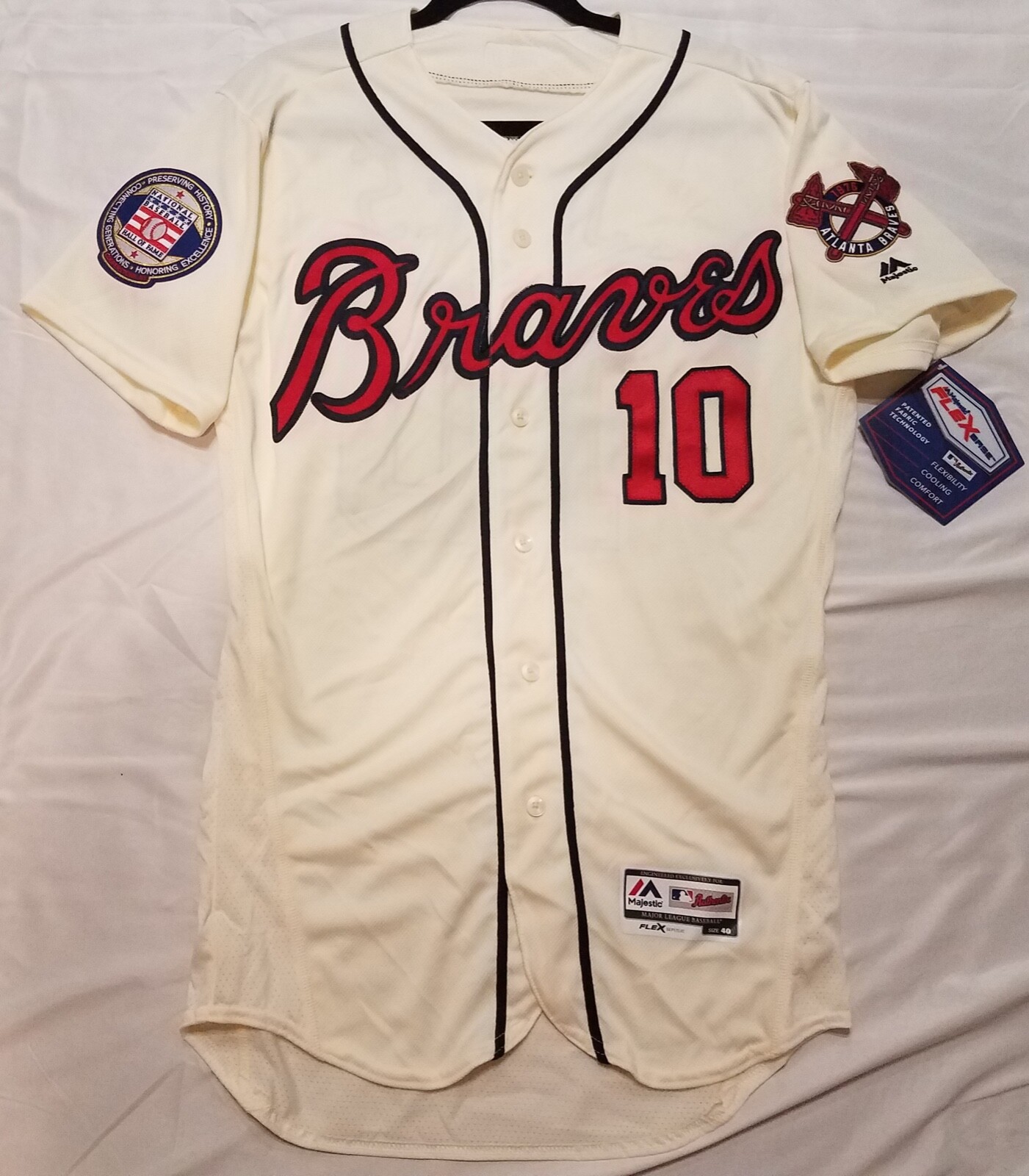 Authentic Majestic 52 2XL, ATLANTA BRAVES IVORY CHIPPER JONES FLEX BASE