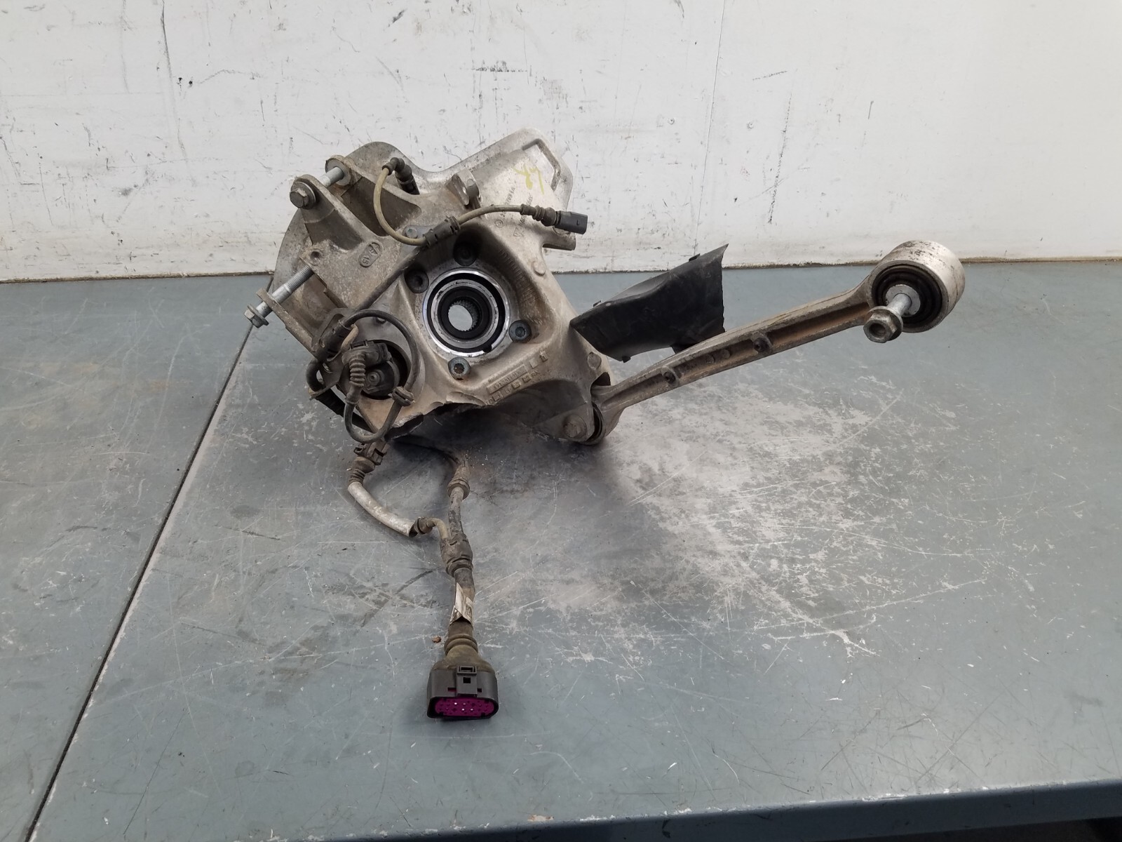 2016 Porsche 911 GT3 RS Left Rear Hub Knuckle Control Arms - Damage #2420 P8