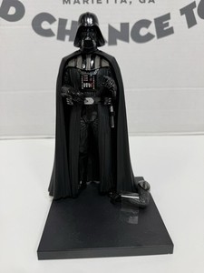 Statuetta di una pantera in ceramica in stile Art Déco in vendita su