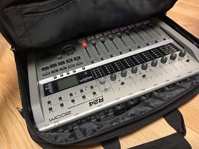 ZOOM R24 MTR Multitrack Recorder working tested w/case SD adapter ...