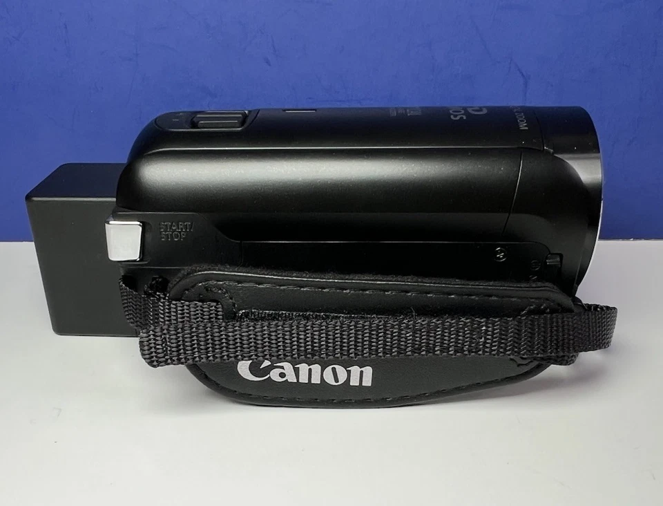 Canon VIXIA HF R800 HD 32X Optical Zoom Camcorder w/ 64GB SD Card & Extras VGC - Image 4 of 4