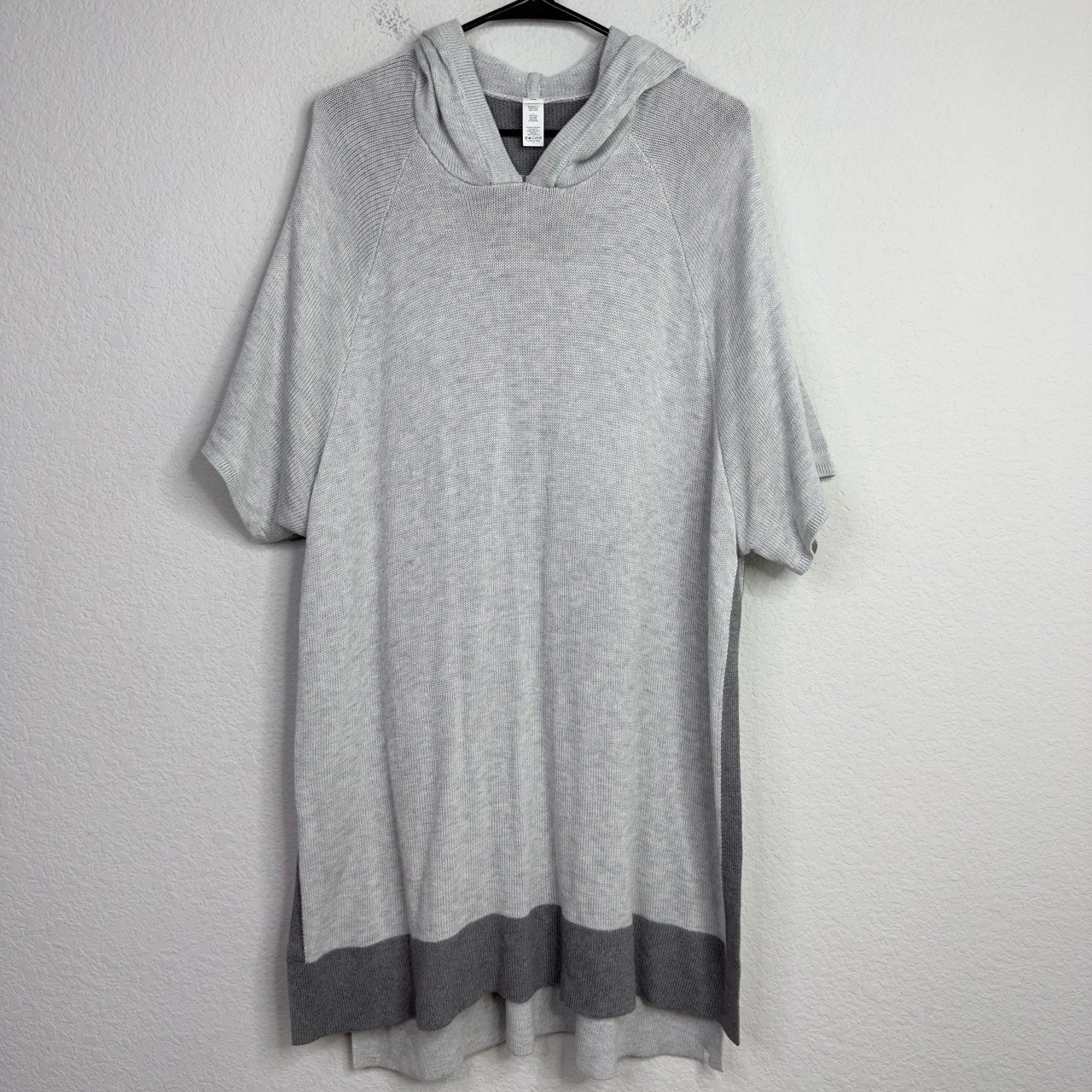Lululemon Poncho Womens M/L Grey Opened Up Knit Hooded Athleisure Workout Lounge
