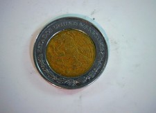 Mexico 2006 1 Peso Mexican 1 Peso (bimetallic, Eagle/Coat of Arms obverse) Coin