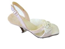 RESIN EDWARDIAN STYLE VICTORIAN SHOE FIGURINE-W. BLING-STILETTO-CREAMY WHITE