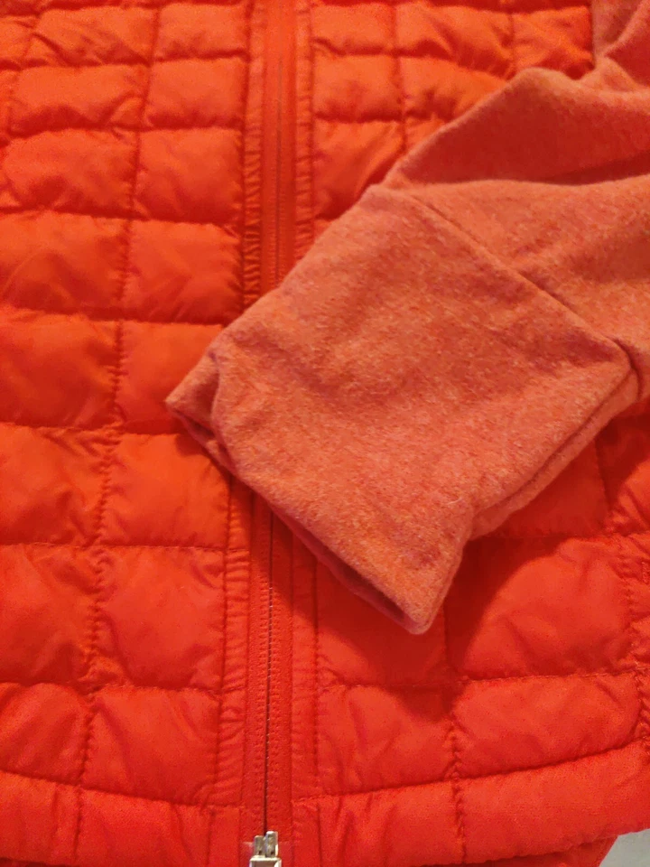 North Face Quilted Jacket Women's Small Thermoball Red - Image 3 of 4