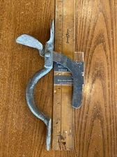 Antique Vtg Forged Iron Door Latch Lock Handle Pull Gate Barn Hardware Salvage