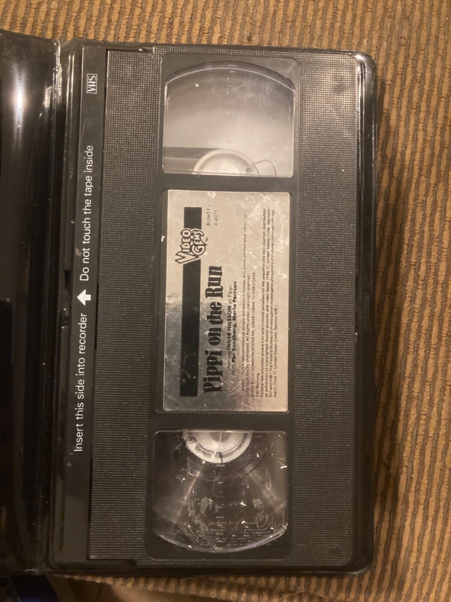 Original VHS -- PIPPI on the run PIPPI LONGSTOCKINS gold edition