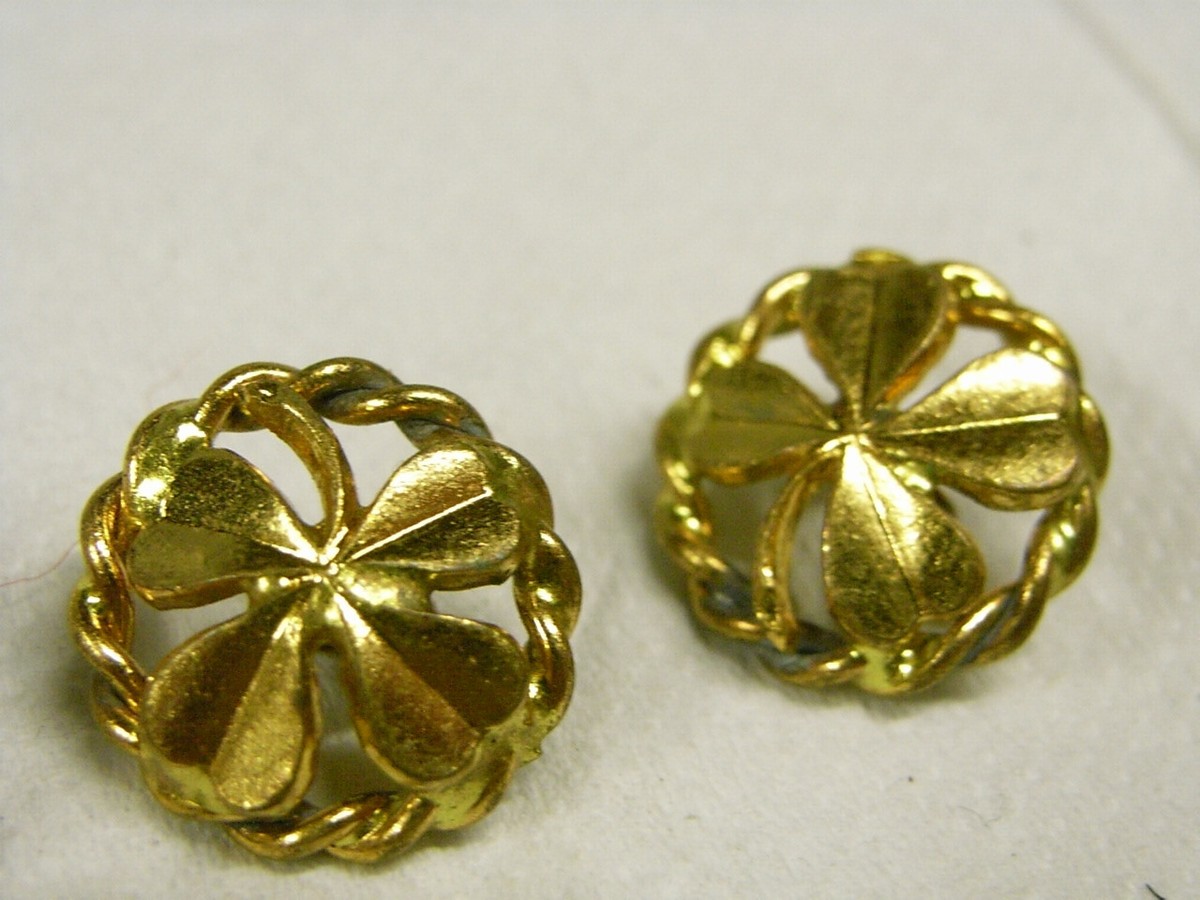 Bouton Ancien Trèfle à 4 Feuilles Doré 1,4 Cm - Mercerie Vintage, Occasion, Lot De Quelques Pièces