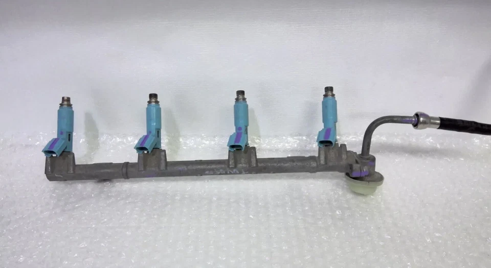 2002 2003 2003 TOYOTA CAMRY ТОПЛИВНАЯ РЕЙКА И ФОРСУНКИ OEM - Изображение 2 из 3