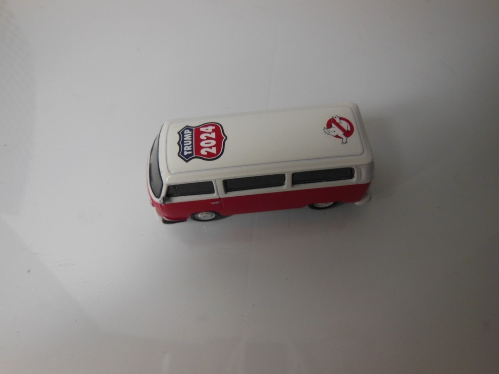 Picture 1 of 11