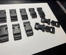 3/4" Black Plastic BSR Buckle 30 per package.