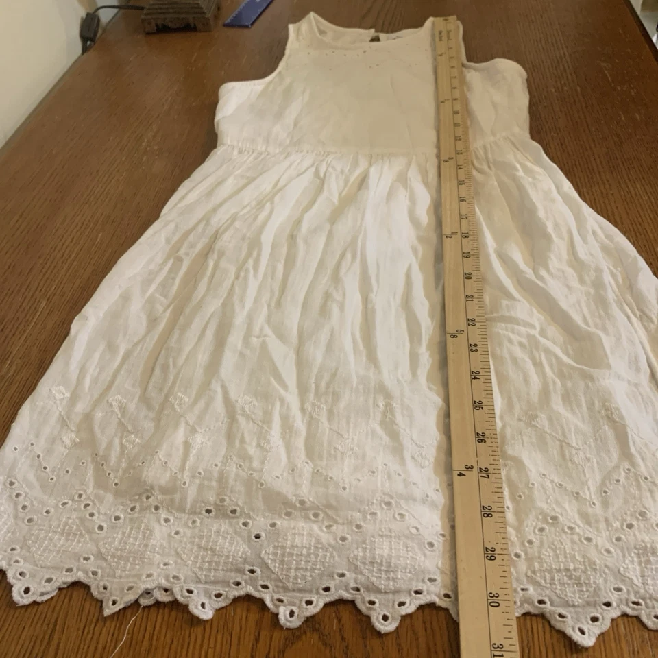 Old Navy Girls White Eyelet 100% Cotton Dress Size Large 10/12 Sleeveless - Image 4 of 4