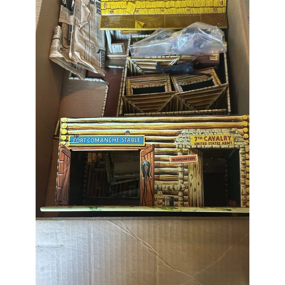 Vintage Marx Tin Litho Carry-All Fort Apache Play Set w/Figures & Accessories - Image 2 of 4