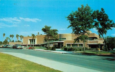 Vintage Florida Gainesville University The Hub Student Center Postcard