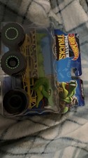 Hot Wheels Monster Trucks Big Rigs Cage Rattler 6 Wheels Transporting Towing