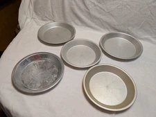 Lot of 5 Vtg. Assorted Aluminum Pie Pans Plates MIRRO, WEAR-EVER, & HAPPY HOME