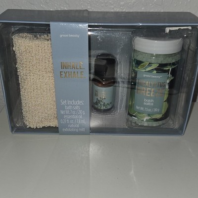groovi beauty Eucalyptus Breeze Bath Set: Salts, Essential Oil, Mitt 7.5 oz