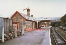 PHOTO  MATLOCK RAILWAY STATION DERBYSHIRE THE STATION IS SHARED BETWEEN NETWORK