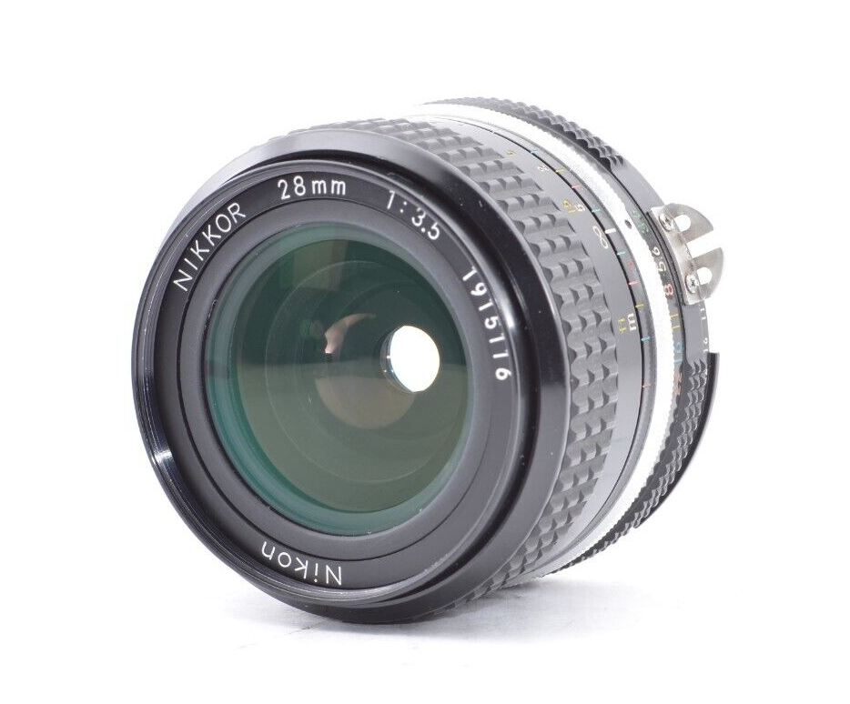 NIKKOR 28mm f/3.5 レンズ Nikkor 28mm f3.5 Ai: A Fantastic Vintage Wide-angle Lens