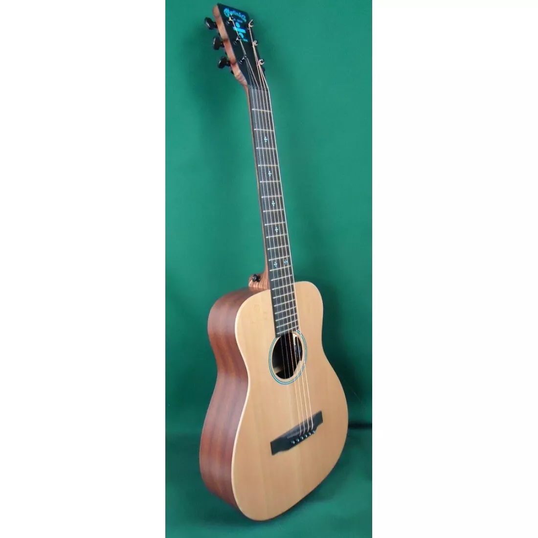 Ed sheeran clearance left handed