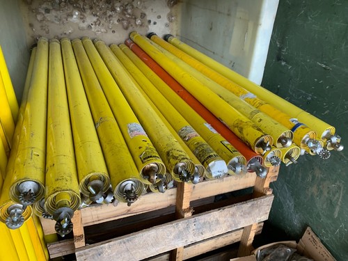 Lot number 5 of 5 sherman reilly and/or others 2500lb 7 inch stringing blocks - Picture 8 of 21