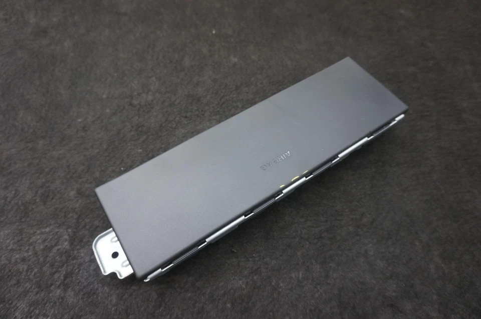 Airbag dianteiro direito passageiro joelho inferior 72126943920 BMW 760I xDrive G70 2023-24 - Imagem 4 de 4