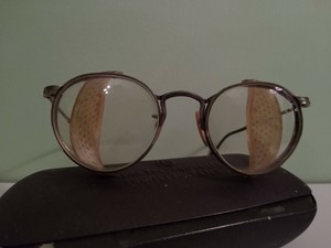 circular glasses vintage