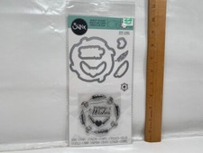 Sizzix Jen Long Feather Wreath Die Birthday W...