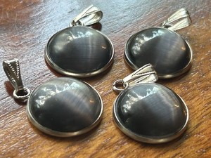 4 Grey Cats Eye Pendants For Jewelry Making! Y28