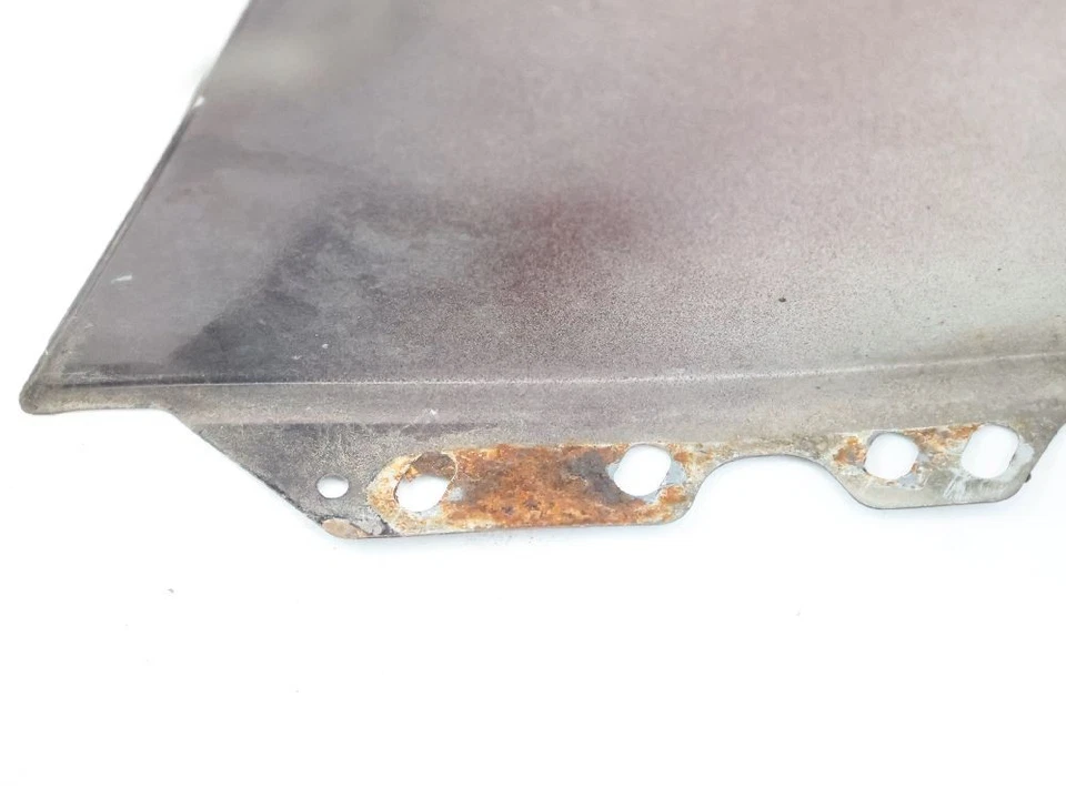 Guardabarros delantero derecho audi a1 8x morado 8x0821106 12-2010 Foto 4 de 4