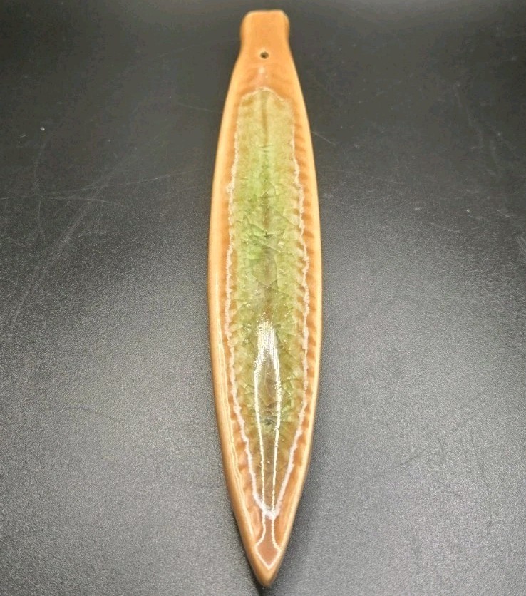 Ceramic Leaf-Shaped Incense Holder - Fairycore / Cottagecore Vibes