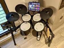 Near Mint Roland TD-07DMK Electronic Drum Kit + Accessories