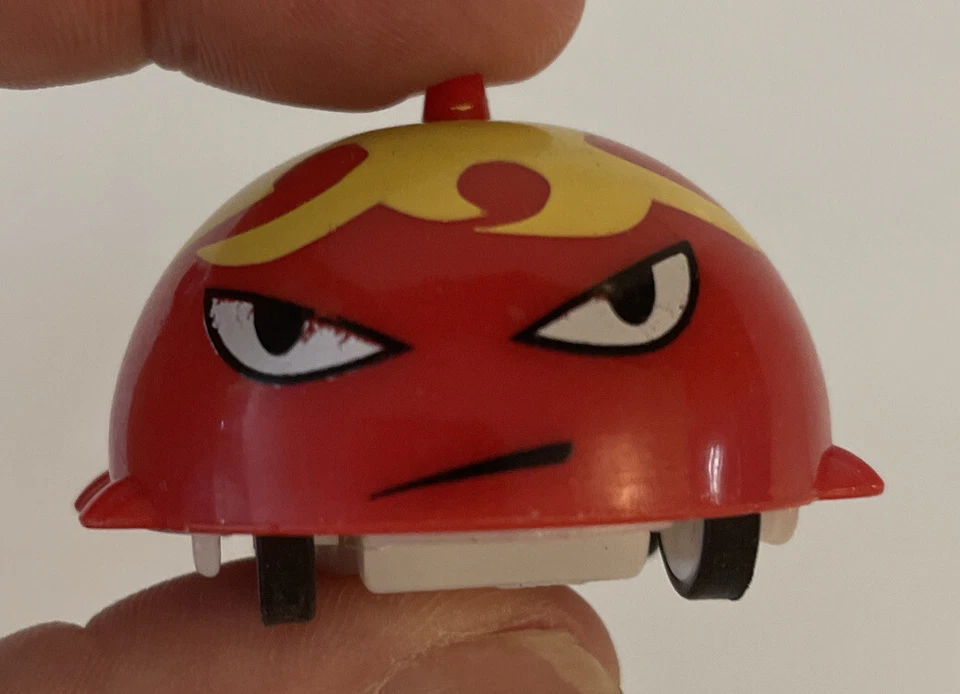 Boneco de batalha Spin Striker Spintop revista K-ZONE bônus brinquedo surpresa próxima mídia - Imagem 3 de 4