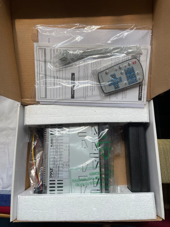 PYLE AM/FM-MPX Radio w/ Electronic Tuning and Remote Control, NOS - Image 2 of 4