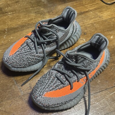 adidas gazelle silver green womens adidas Yeezy Boost 350 V2 Carbon Beluga