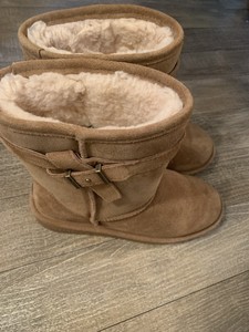 bearpaw val boot