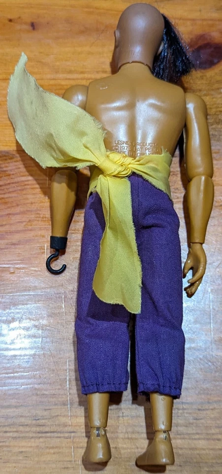 1973 Vintage Matchbox 8" Fighting Furies Captain Hook Pirate con traje de Lesney Foto 2 de 4