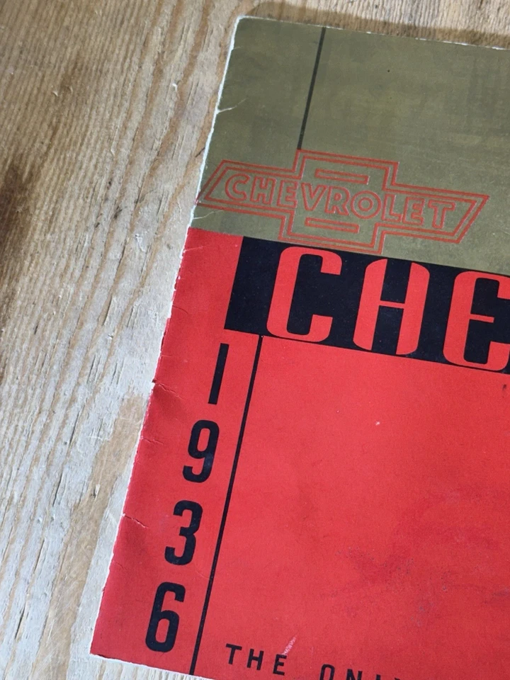 Catálogo de folleto de venta de autos Chevrolet 1936 vintage - estándar y de lujo Foto 2 de 4