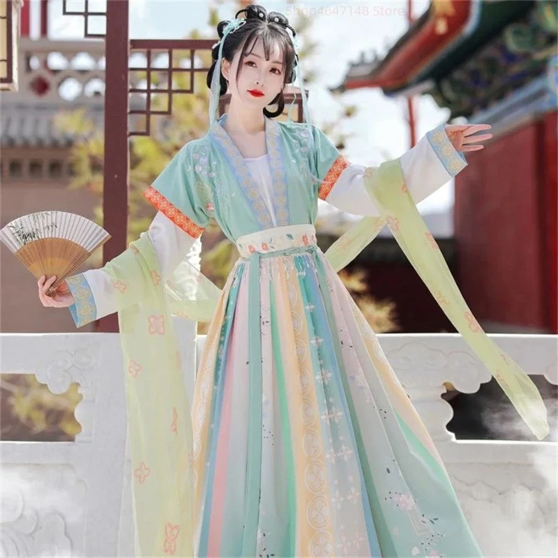 Conjuntos de disfraces bordados Hanfu antiguos tradicionales chinos dinastía Song Foto 2 de 4