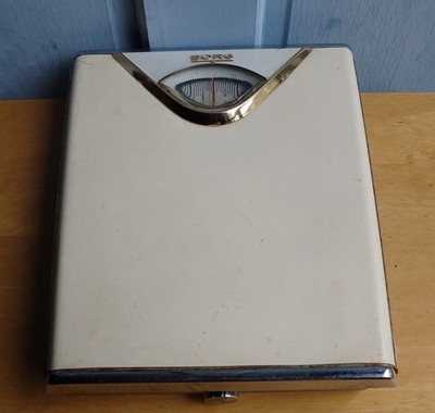 Vintage Borg Bathroom Scale Cream White Steel Chrome Works