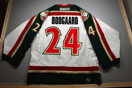 Derek Boogaard Minnesota Wild NHL Jersey Mens CCM Sewn Boogyman MIC 46 AUTHENTIC